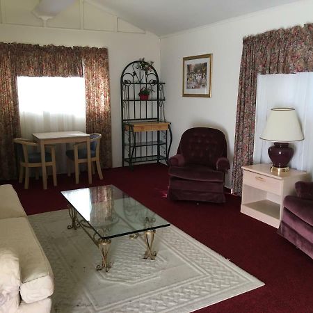 فريدريكسبيرغ Azure Hills Inn And Suites المظهر الخارجي الصورة