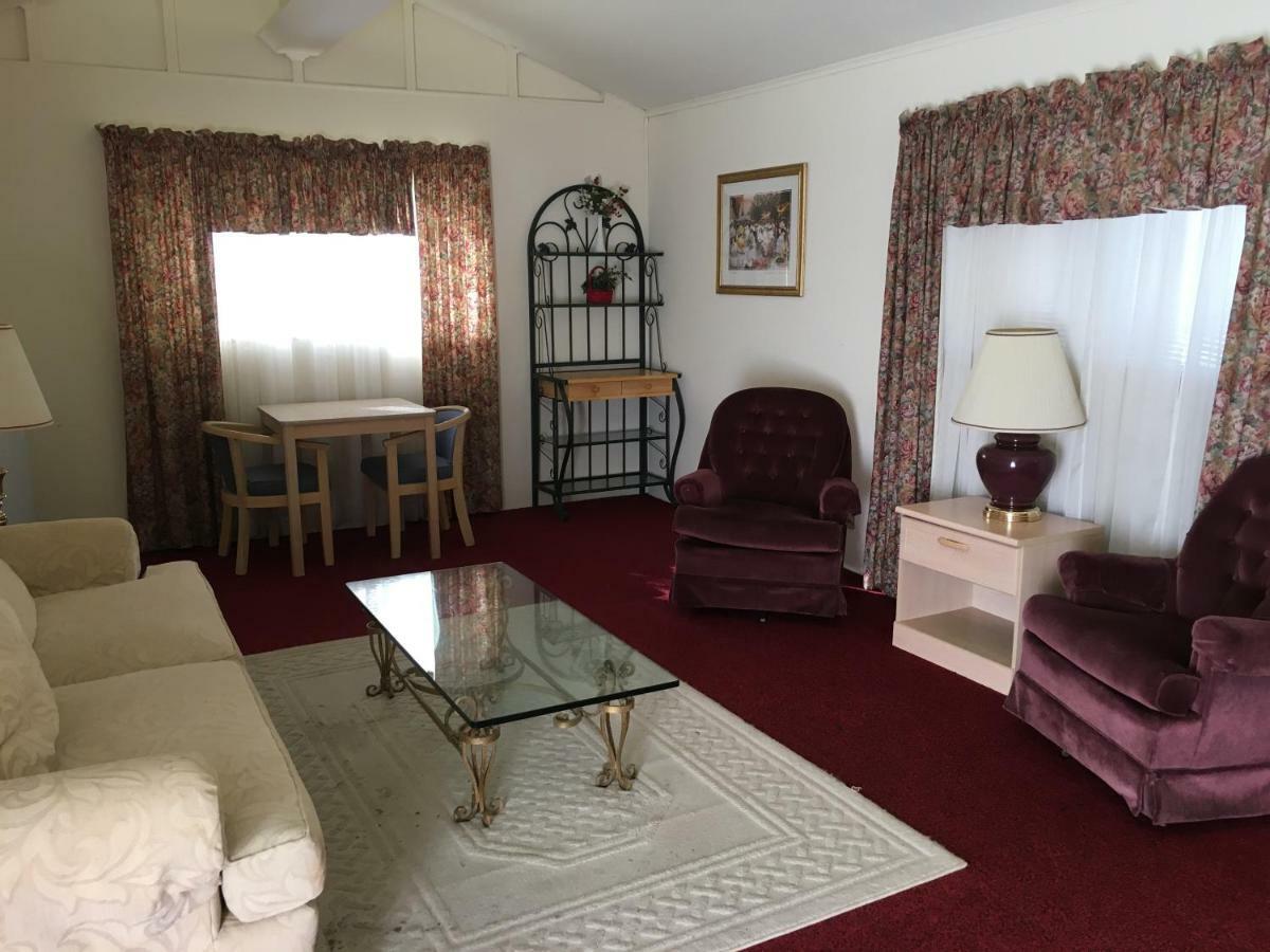 فريدريكسبيرغ Azure Hills Inn And Suites المظهر الخارجي الصورة